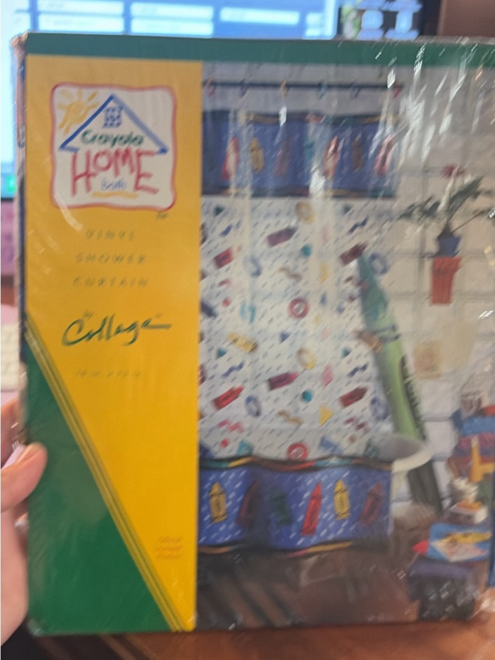 NEW Vintage Crayola Home Bath 1993 vinyl shower curtain 70”x72” Collectible. - Picture 3 of 5